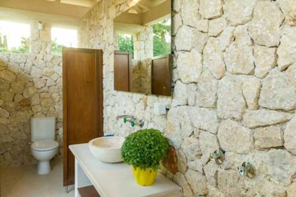 Villa Onore – Luxurious pool jacuzzi