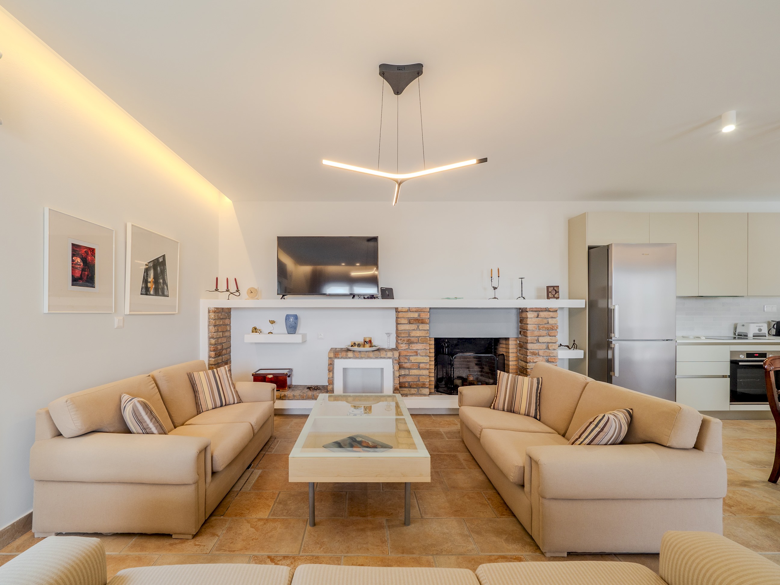 Tilia Tree Luxury apartment | Vast Pool and BBQ