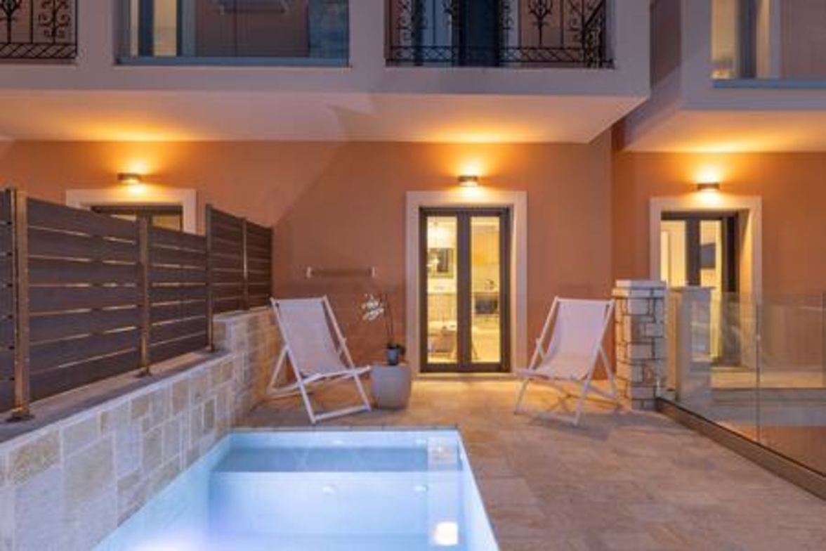 Onore Sunset Suite & pool | Dasia