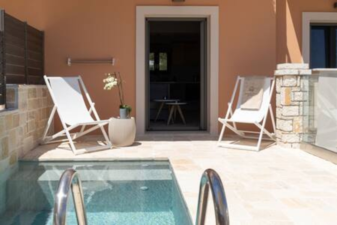 Onore Sunset Suite & pool | Dasia