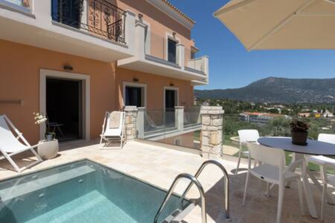 Onore Sunset Suite & pool | Dasia
