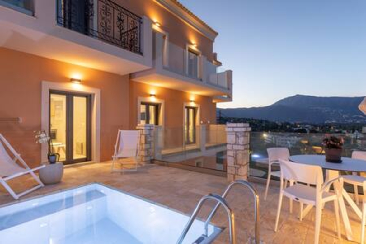 Onore Sunset Suite & pool | Dasia