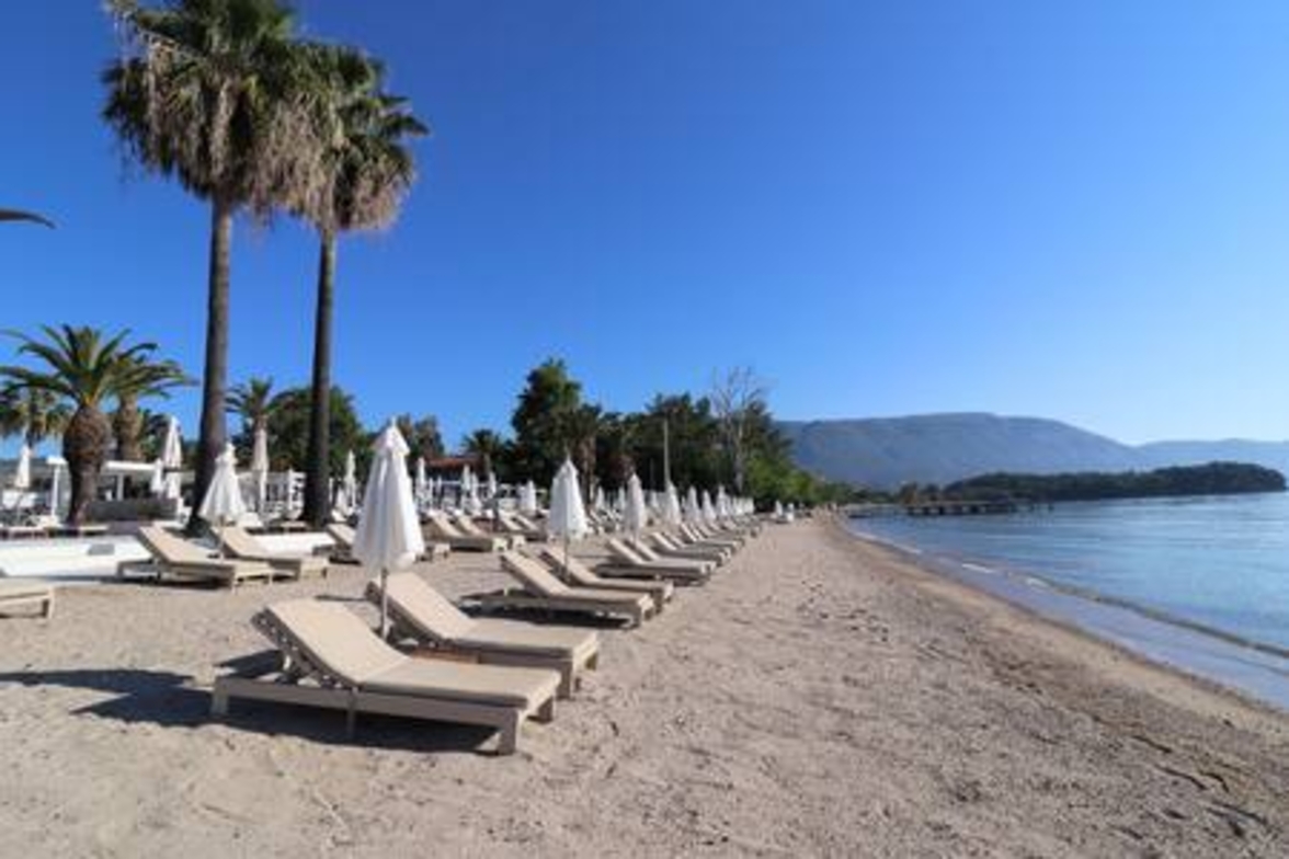 Onore Sunset Suite & pool | Dasia