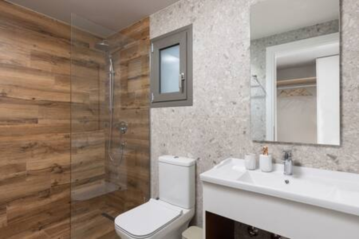 Onore Lake Suite & pool | Dasia