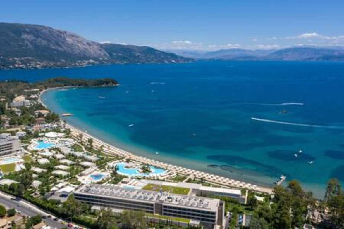 Onore Lake Suite & pool | Dasia