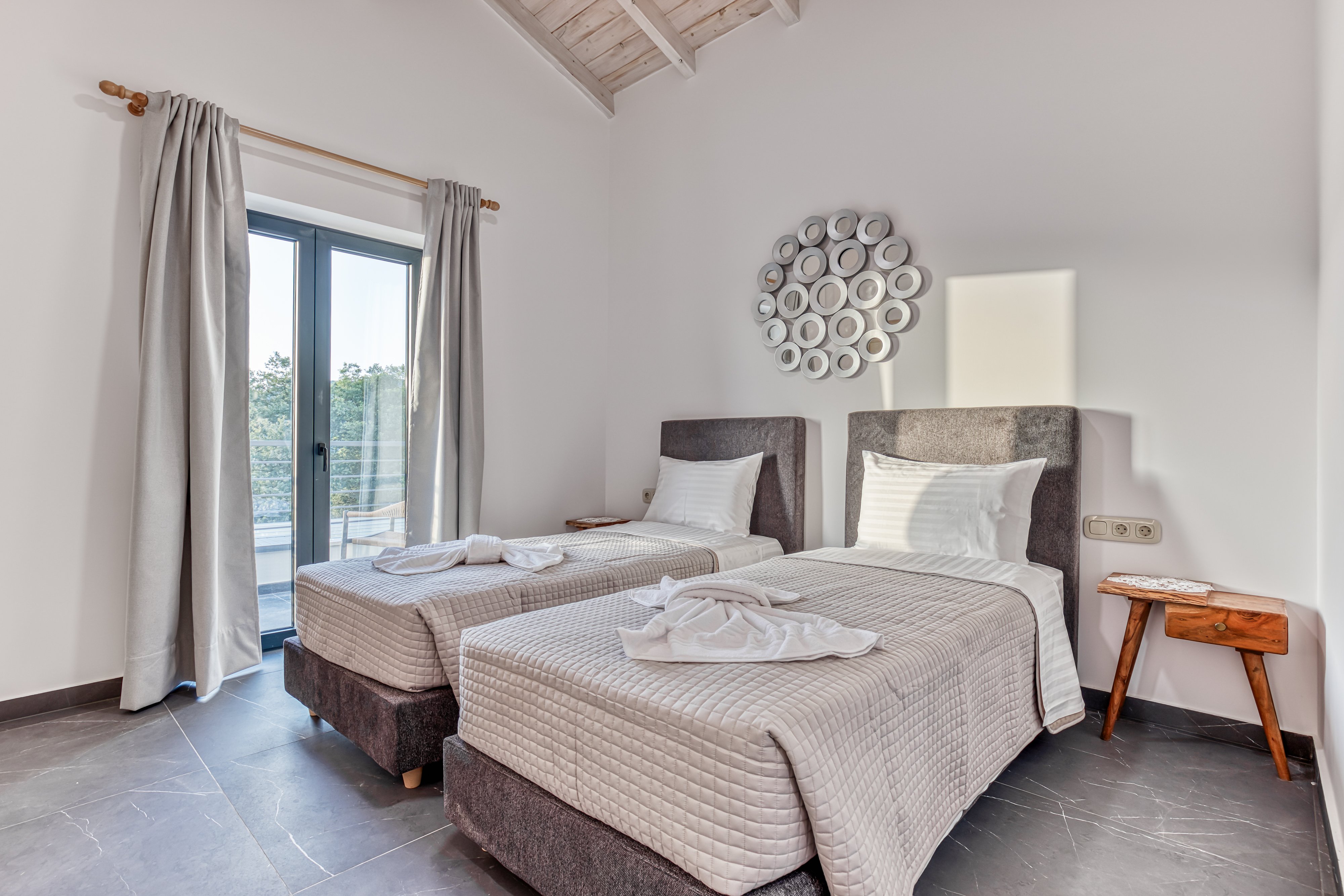 Villa Sunset Bliss| private pool – country views