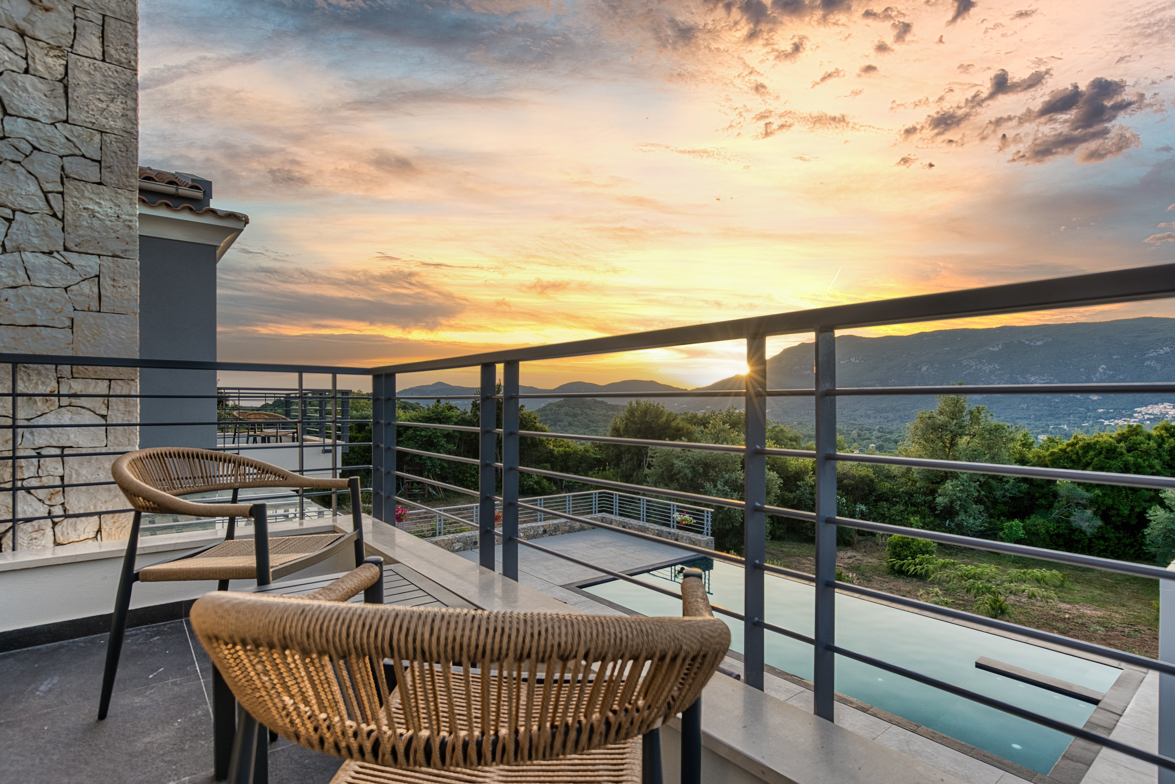 Villa Sunset Bliss| private pool – country views