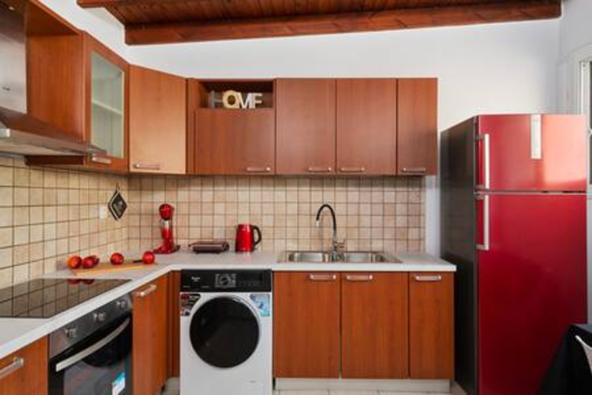 Maximos House