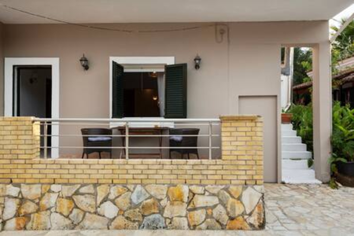 Maximos House