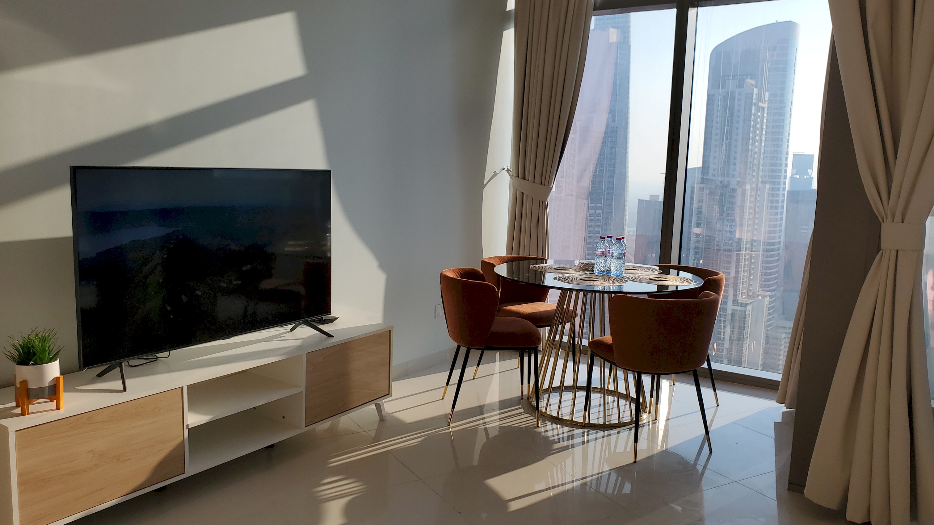 PTR – 3912 · Homely one Bedroom with Balcony