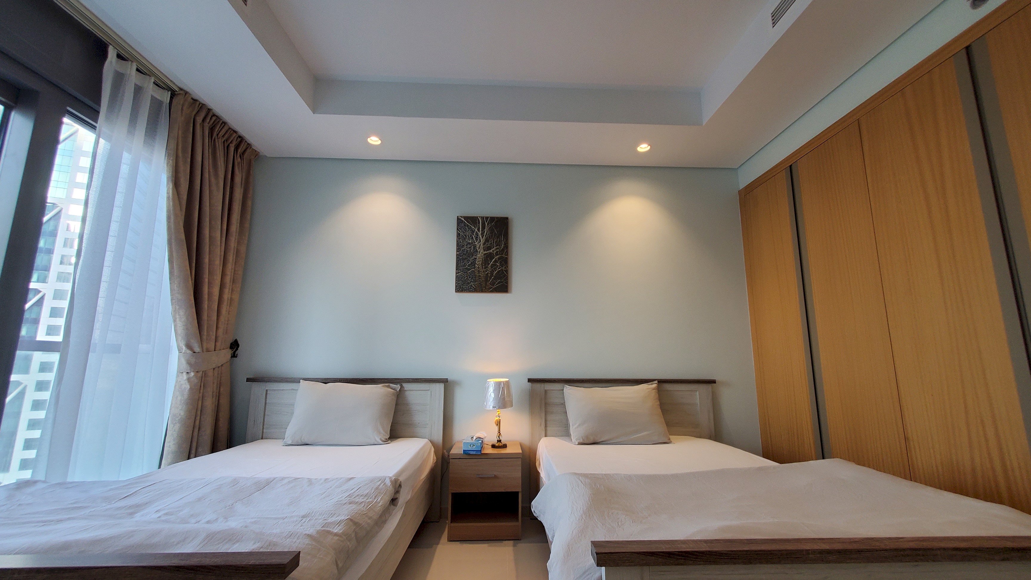 Modern 3 BR with Full Burj Khalifa and Sea View