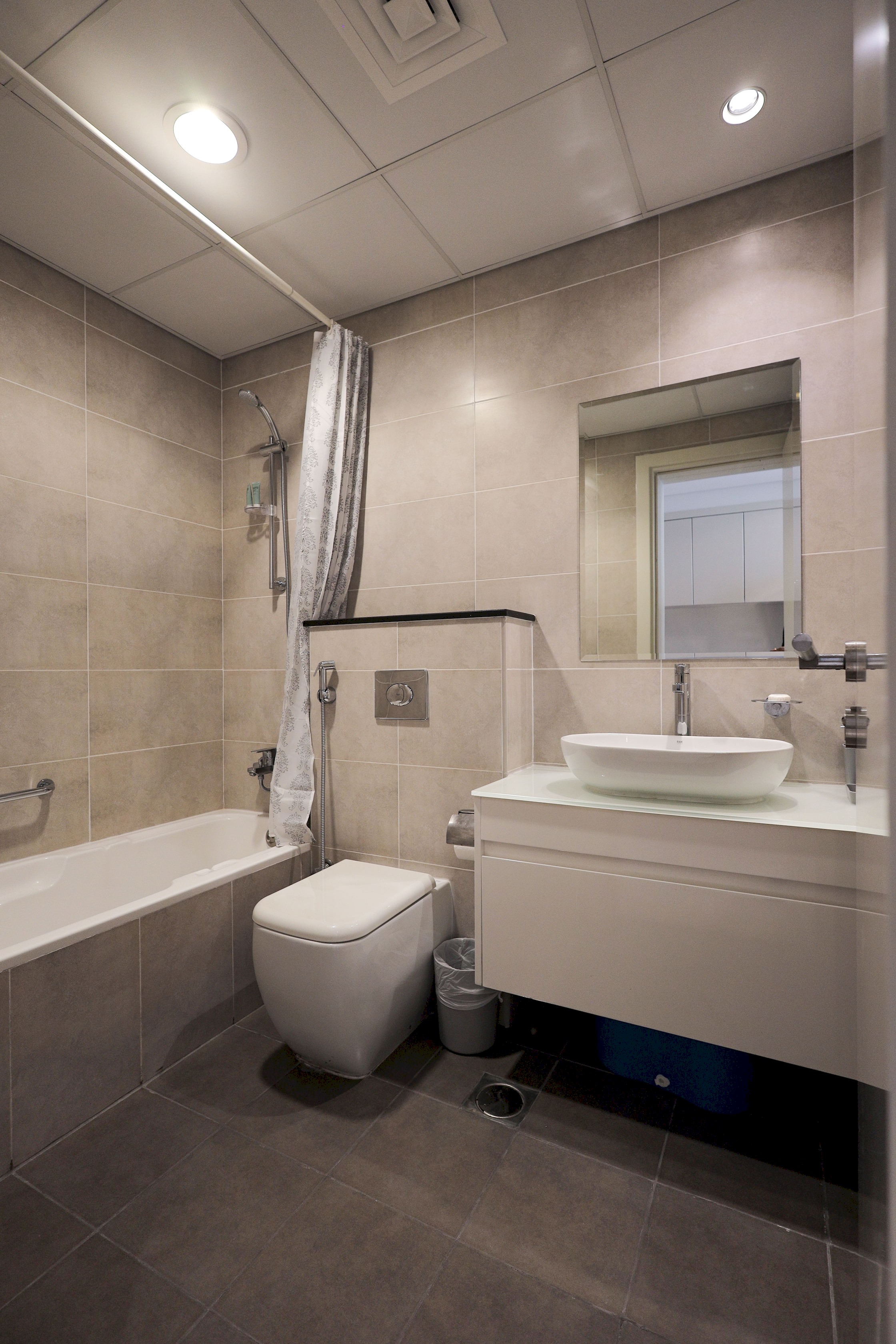 Adorable studio with Balcony