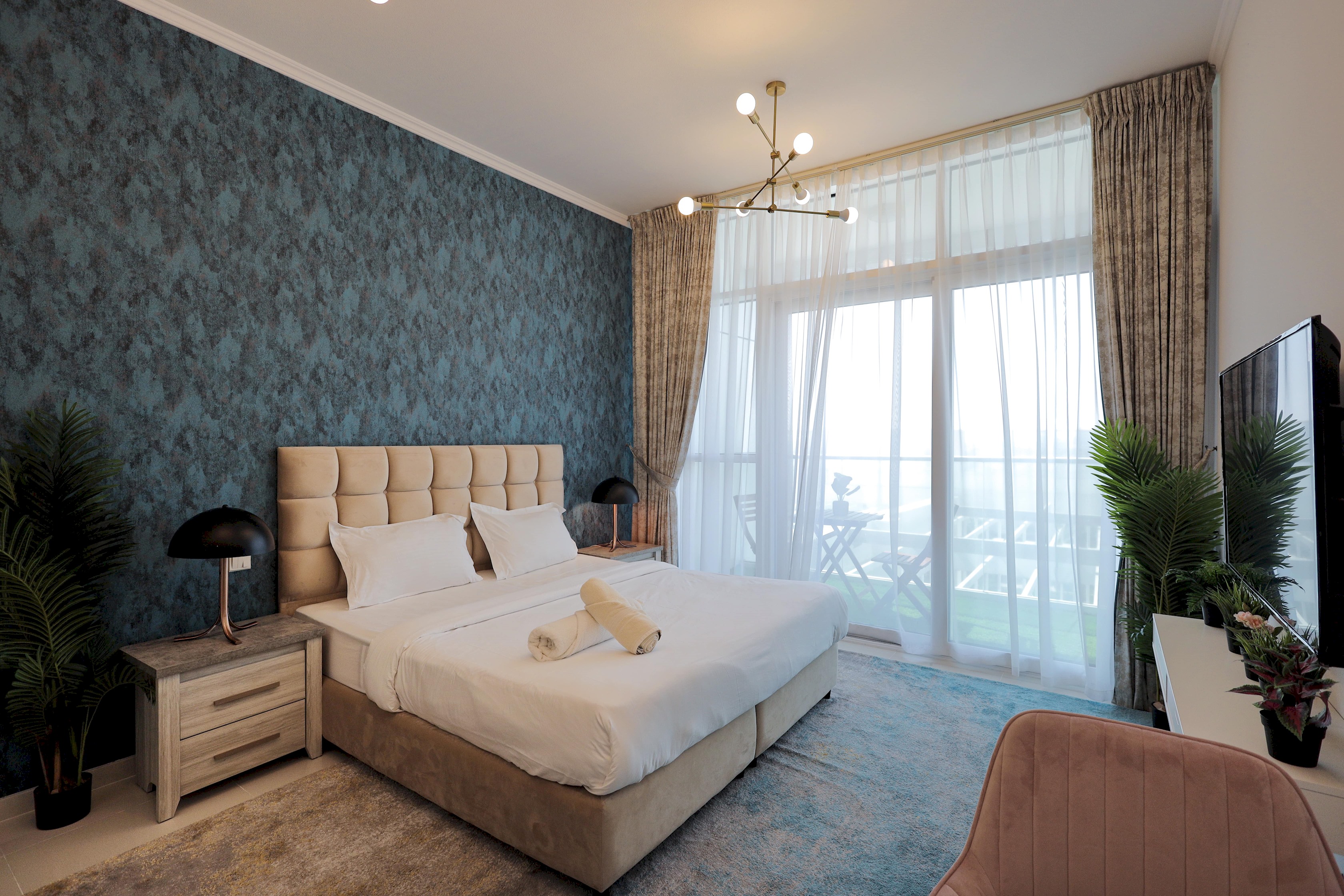 Adorable studio with Balcony