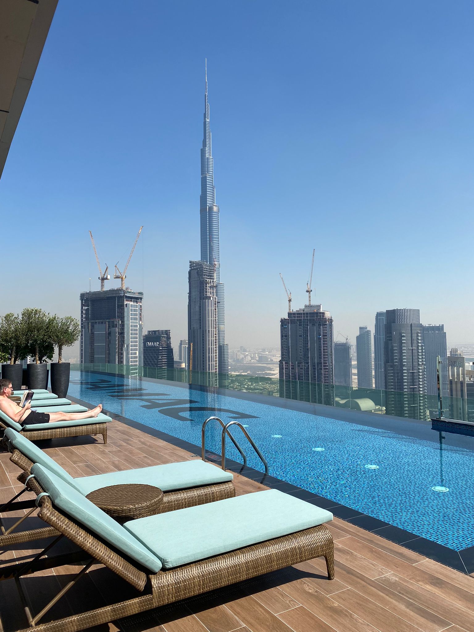 Gorgeous 2 Br in Paramount