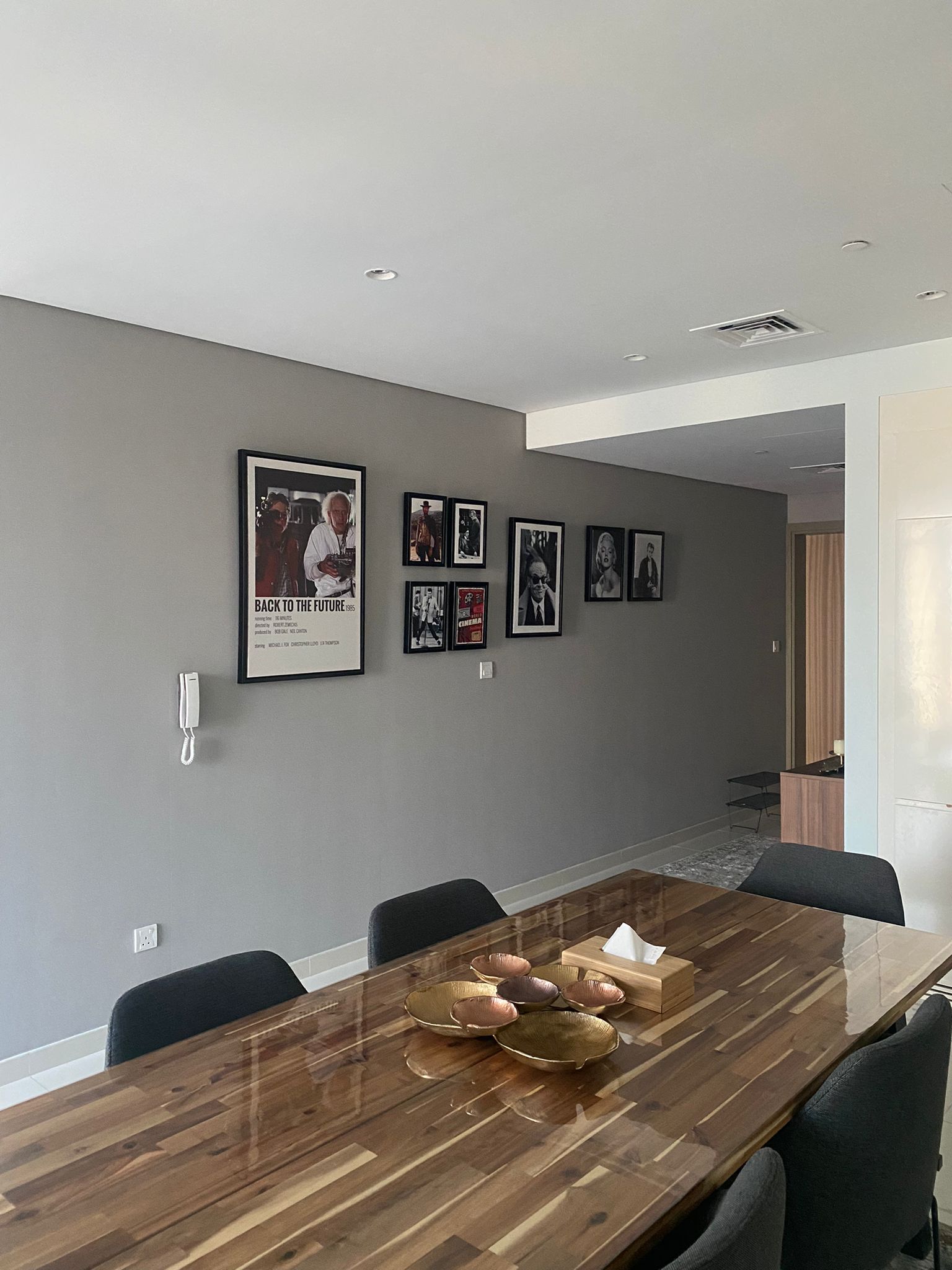 Gorgeous 2 Br in Paramount