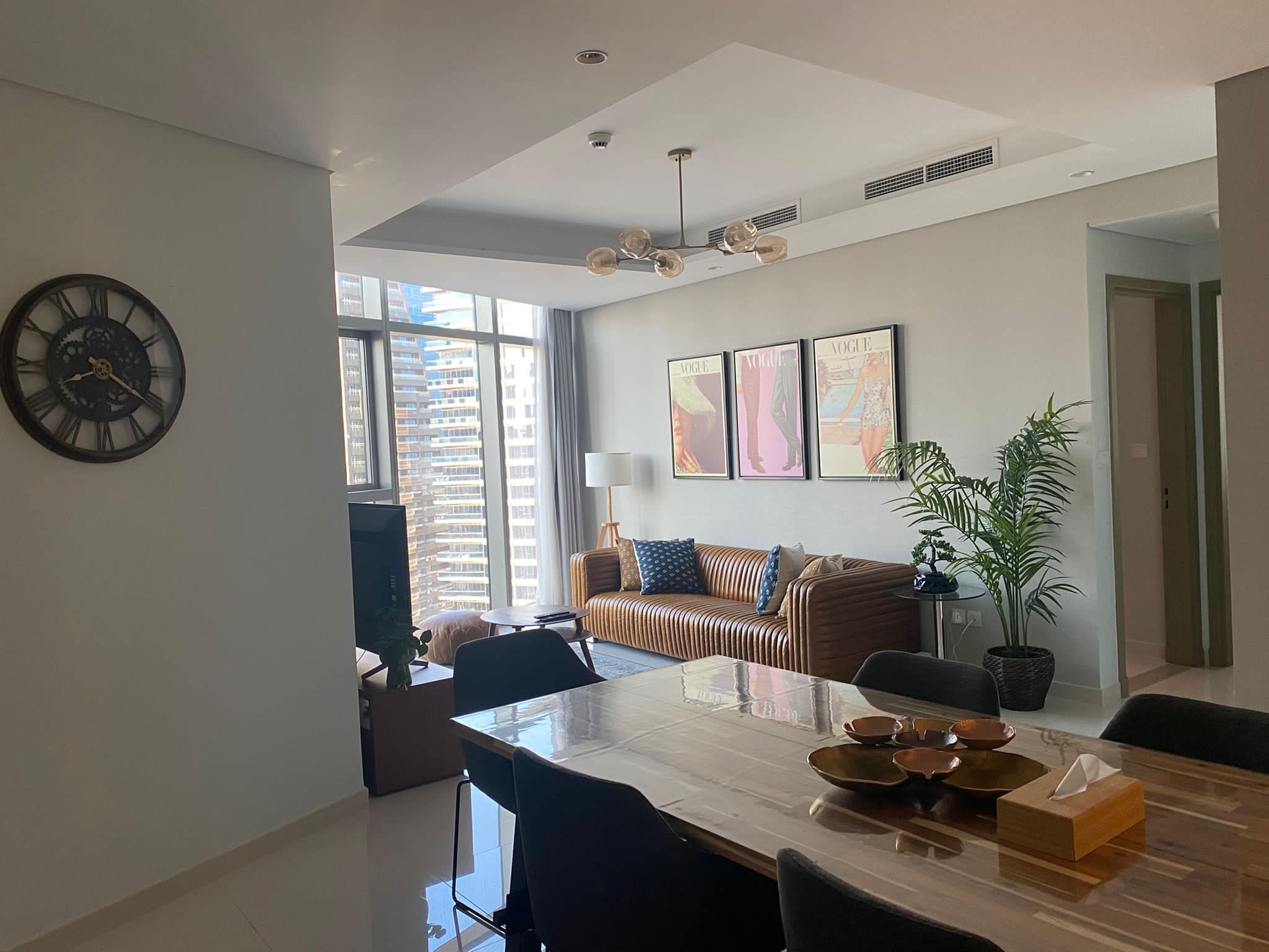 Gorgeous 2 Br in Paramount