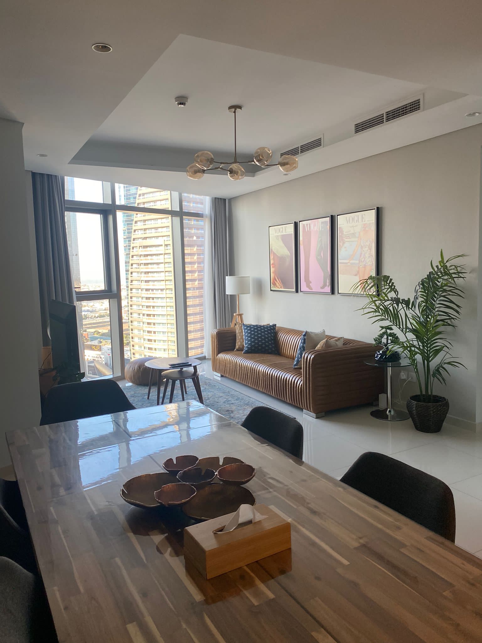 Gorgeous 2 Br in Paramount