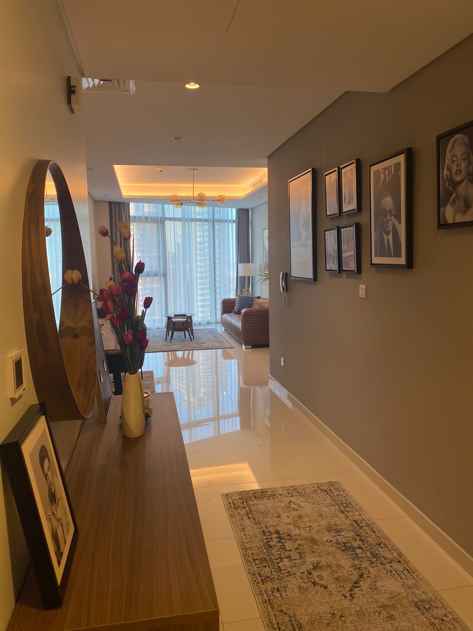 Gorgeous 2 Br in Paramount