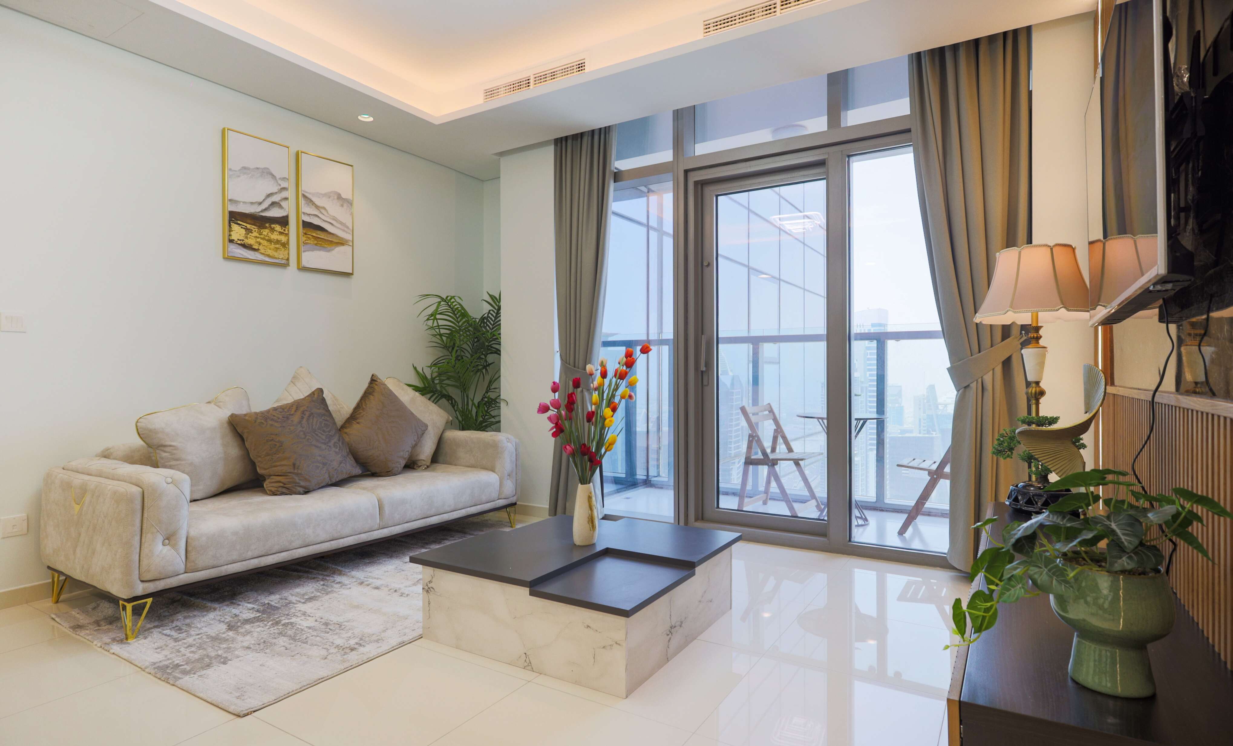 PTR-5213  Modern 1BR Apartment