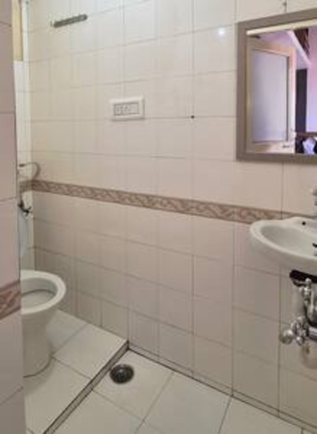 Panoramic Cottage on Mall Road, by Kalawati Homes
