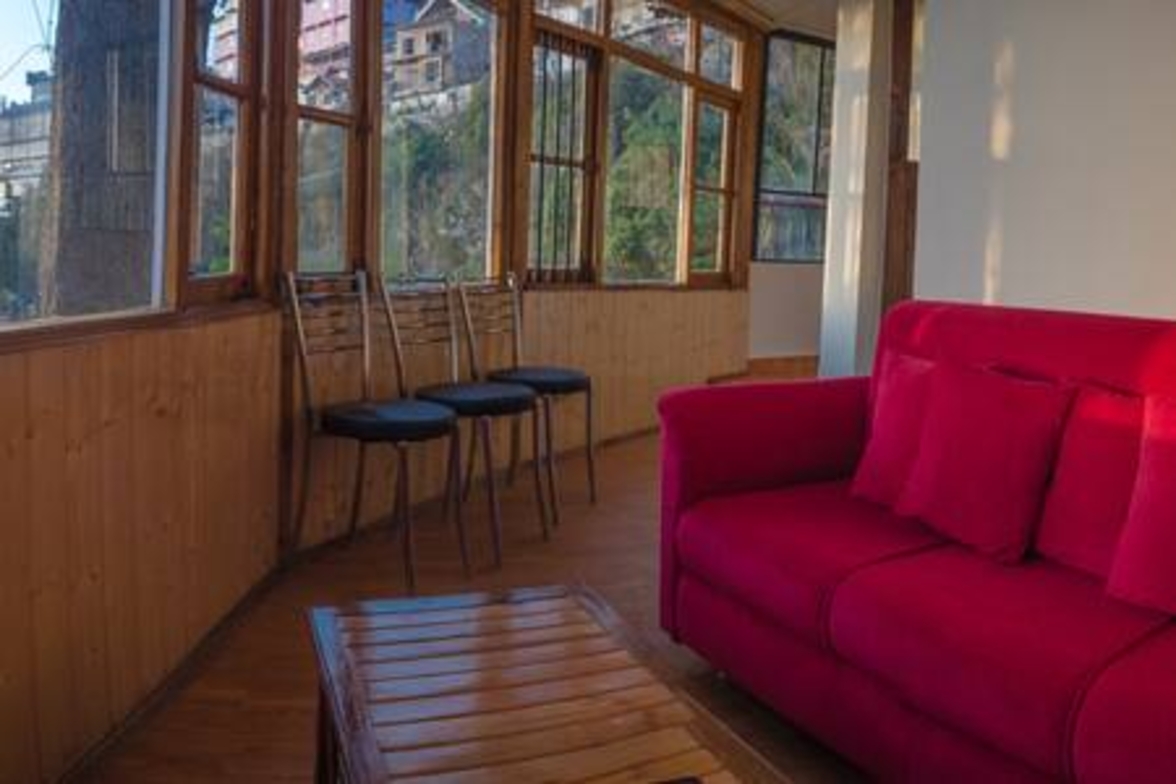 Panoramic Cottage on Mall Road, by Kalawati Homes