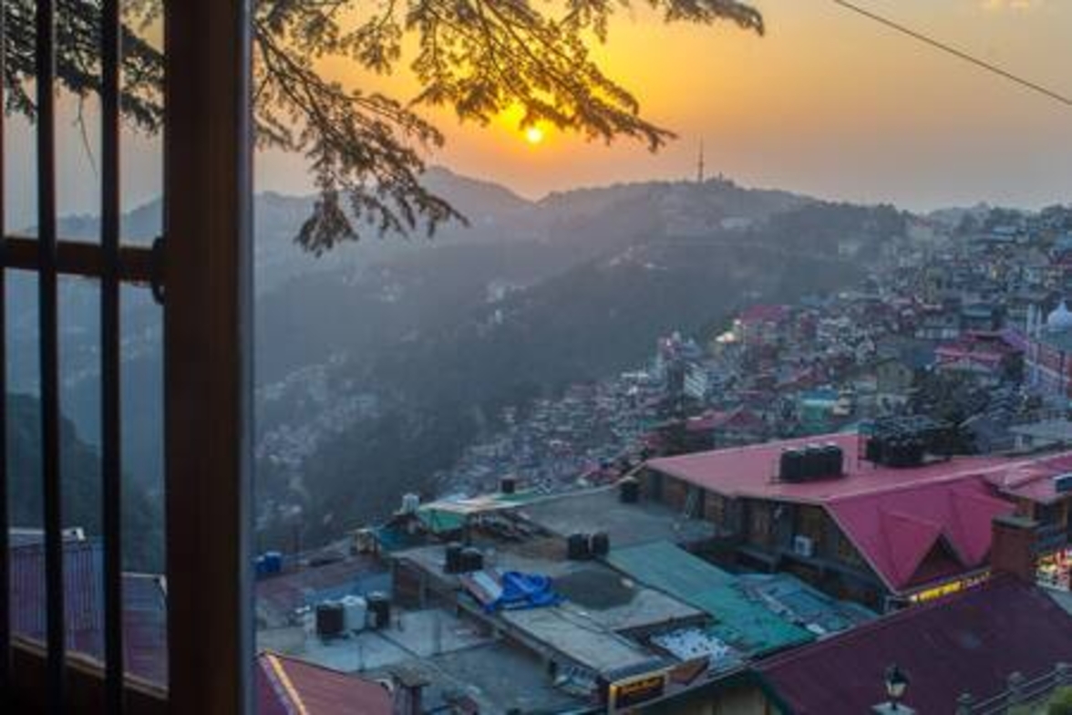 Panoramic Cottage on Mall Road, by Kalawati Homes