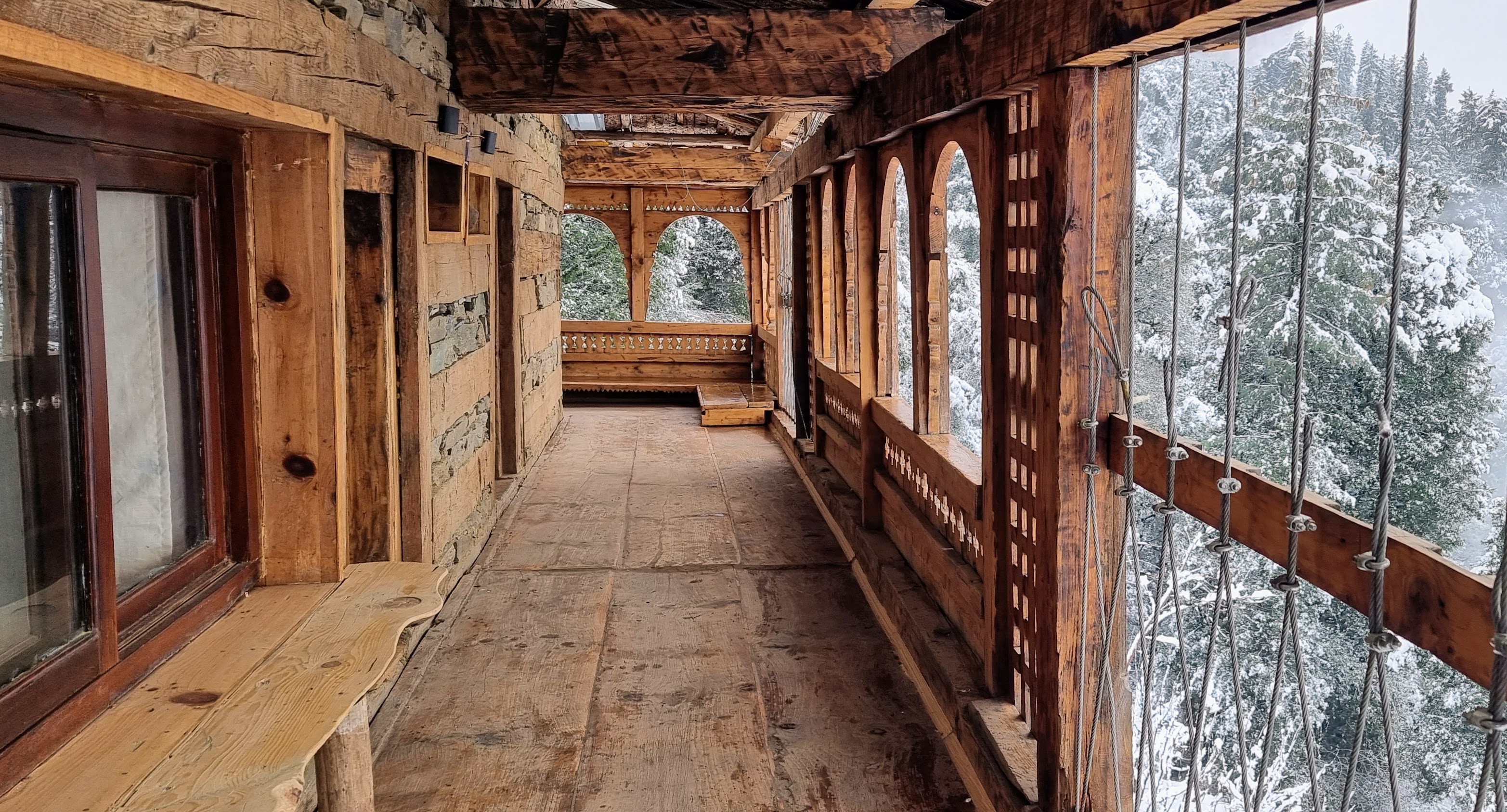 Kathkuni Duplex Studio Suite at ART Village Naggar