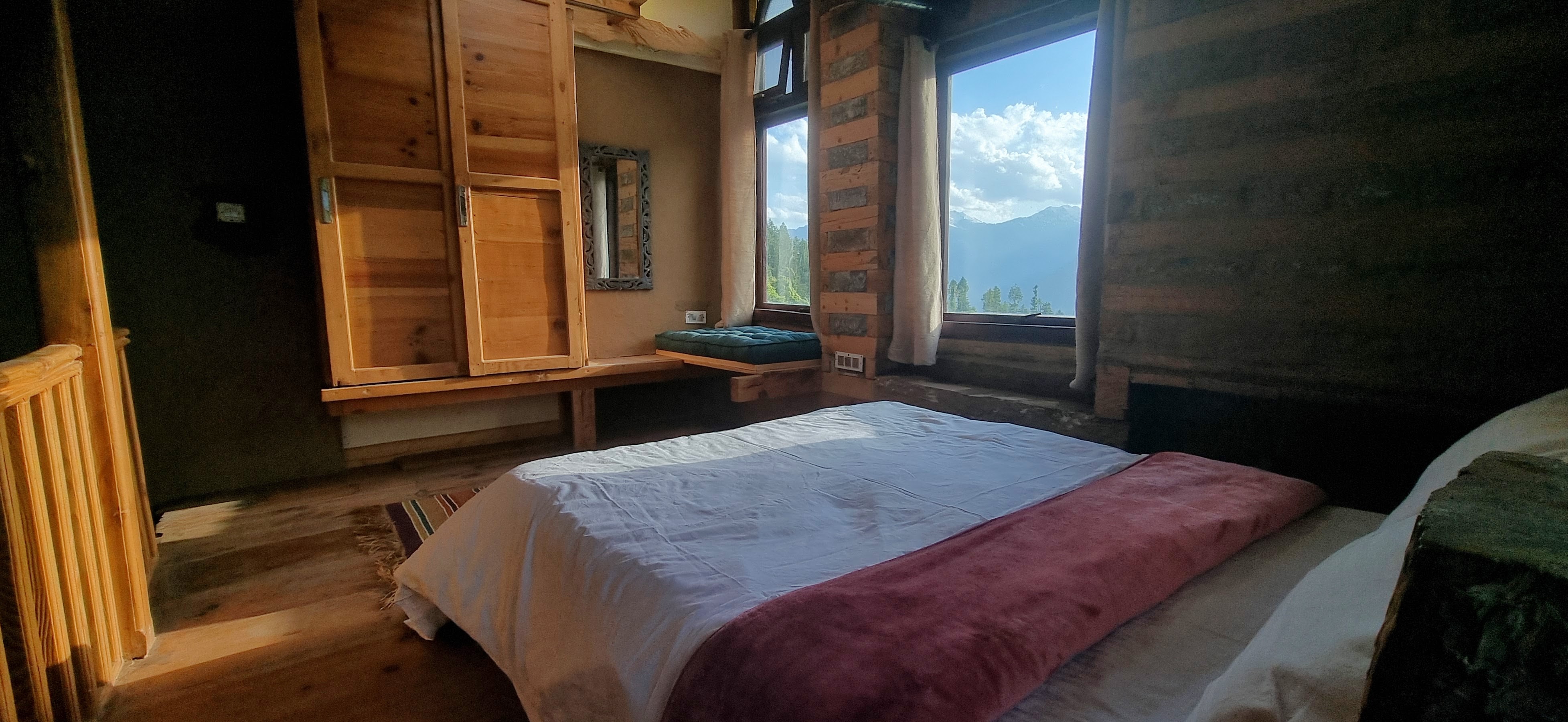 Kathkuni Duplex Studio Suite at ART Village Naggar