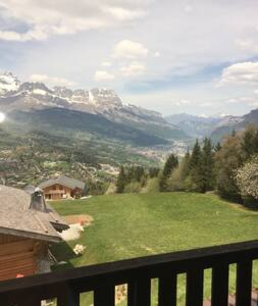 Panoramic Mountains view 2 levels loft w/ balcony