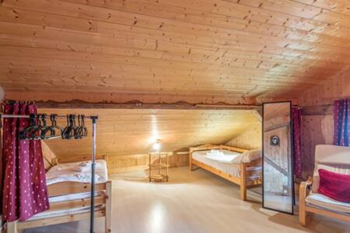 Panoramic Mountains view 2 levels loft w/ balcony