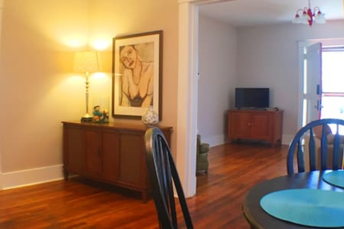Meet Memphis in Midtown! Stay at Overton Square.