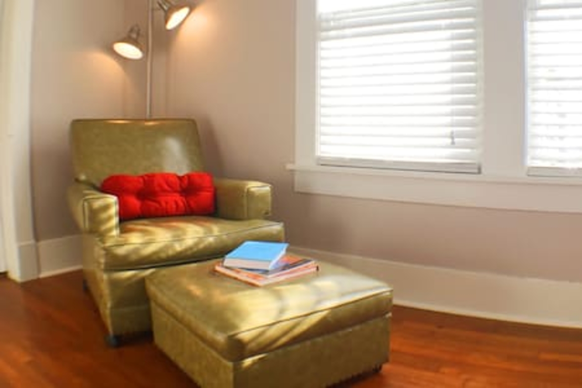 Meet Memphis in Midtown! Stay at Overton Square.