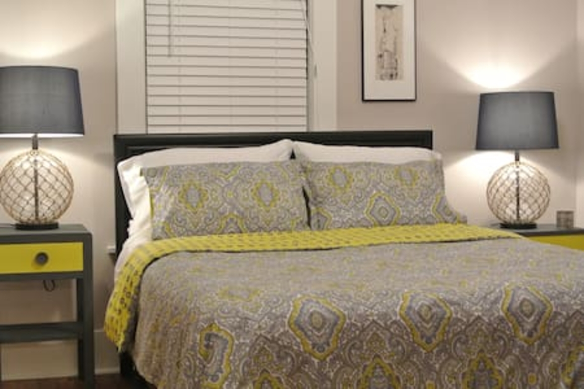 Meet Memphis in Midtown! Stay at Overton Square.