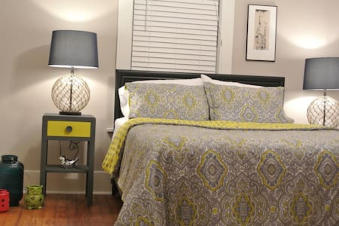 Meet Memphis in Midtown! Stay at Overton Square.