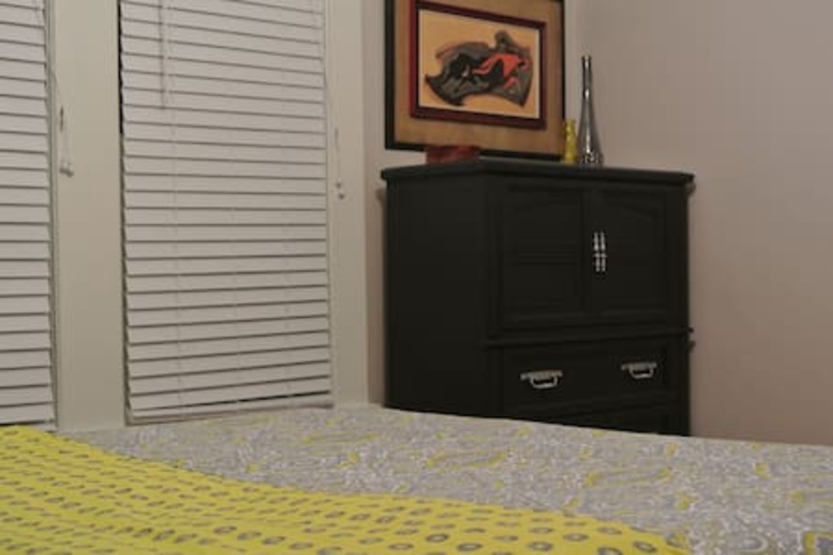 Meet Memphis in Midtown! Stay at Overton Square.