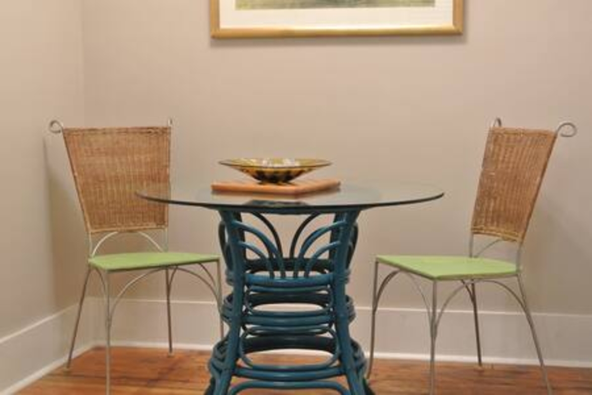 Meet Memphis in Midtown! Stay at Overton Square.
