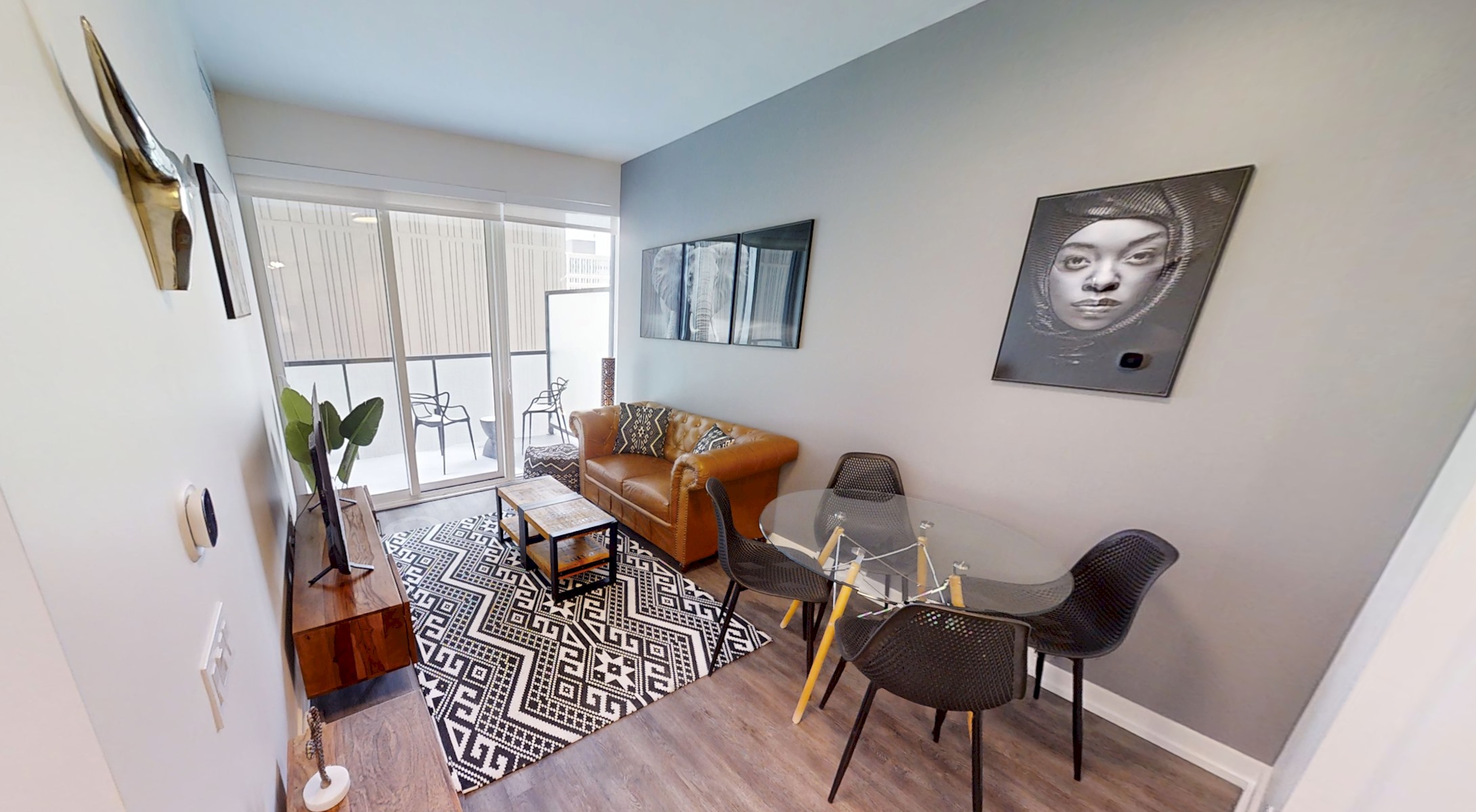 Modern Furnished Central location 1 bedroom Suite