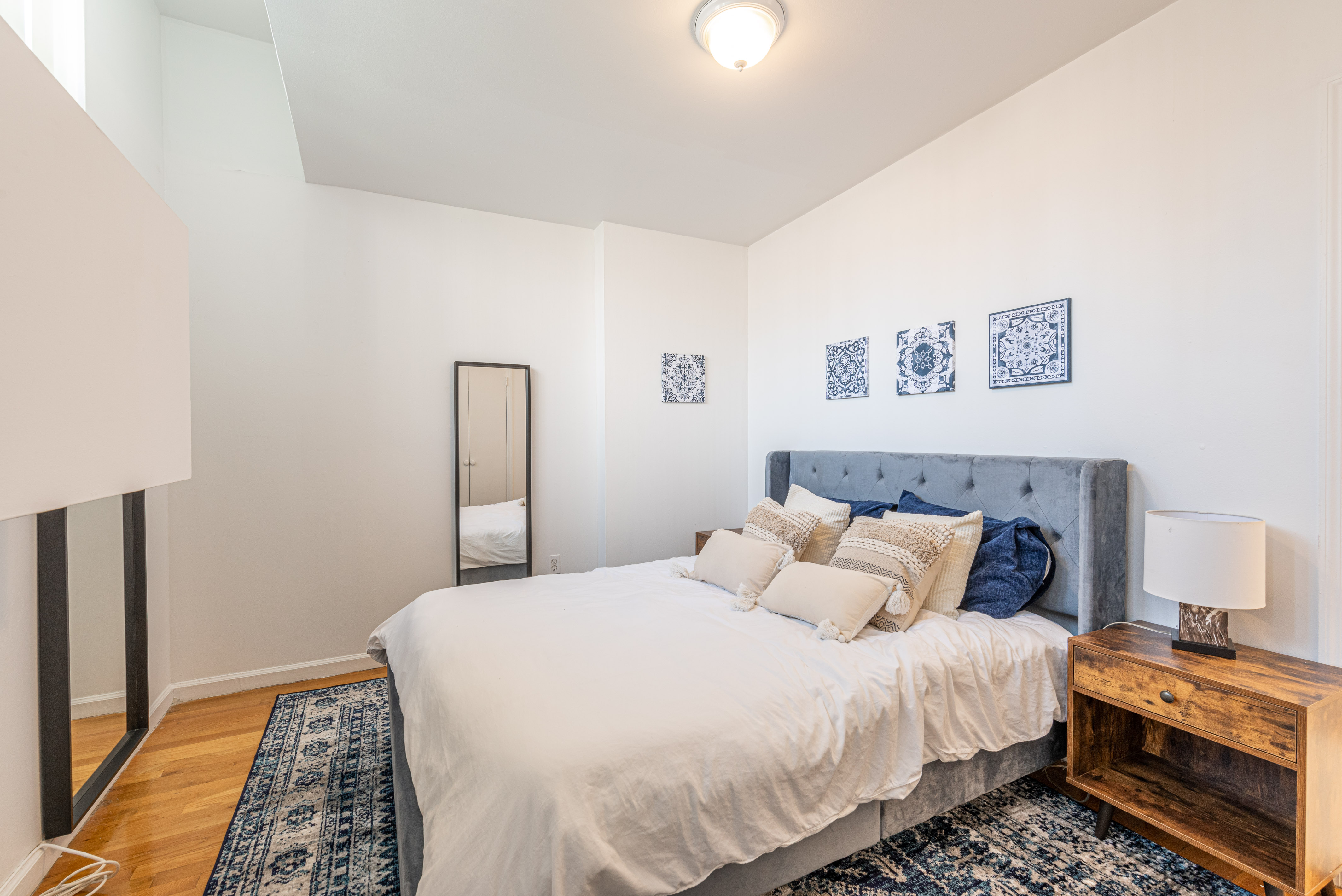 Stunning City Views And Fully Equipped Kitchen - Charming Penthouse Oasis - Manhattan, NY