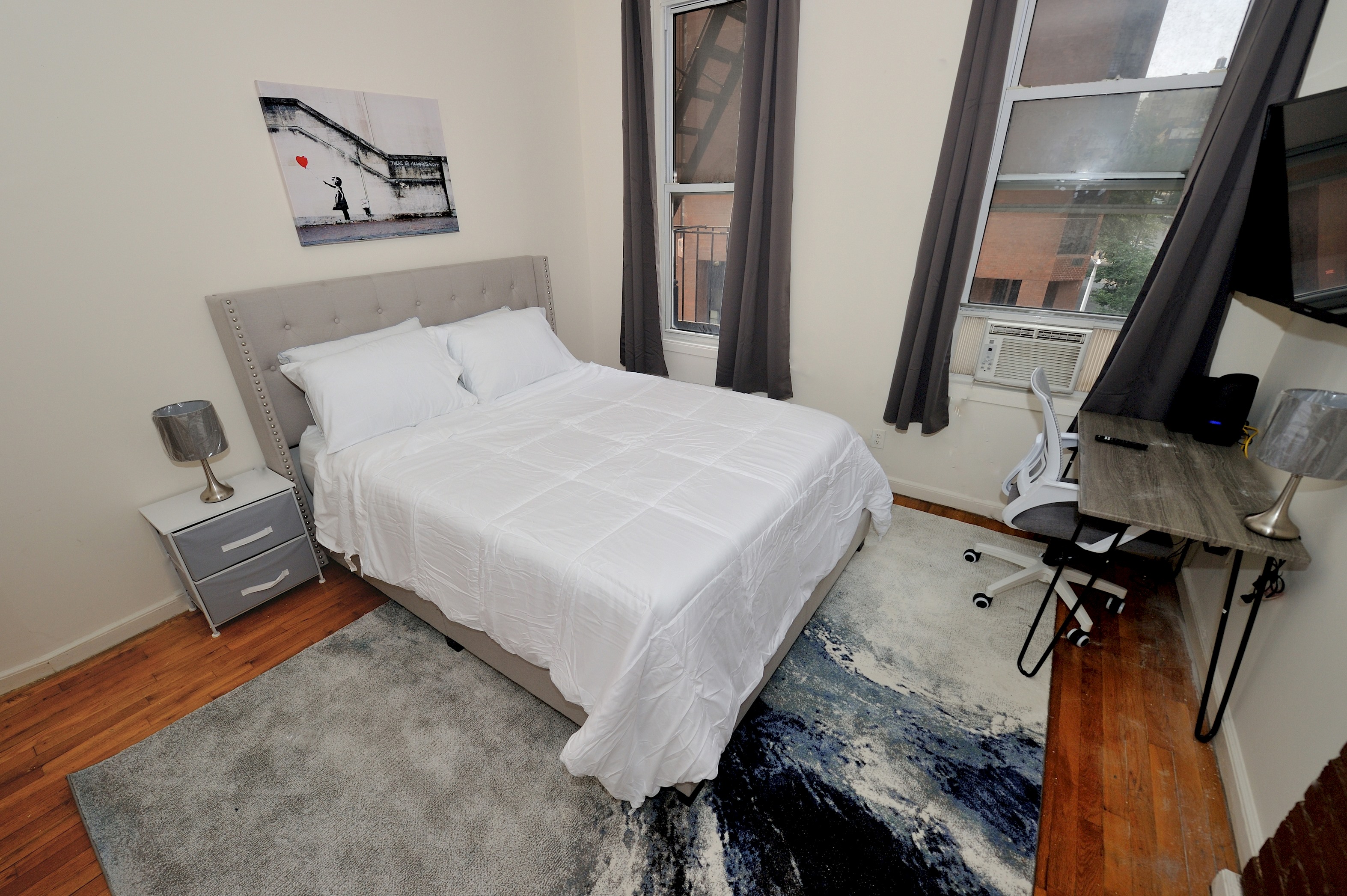 Steps To Central Park And Modern Amenities - Charming Cozy Retreat - New York