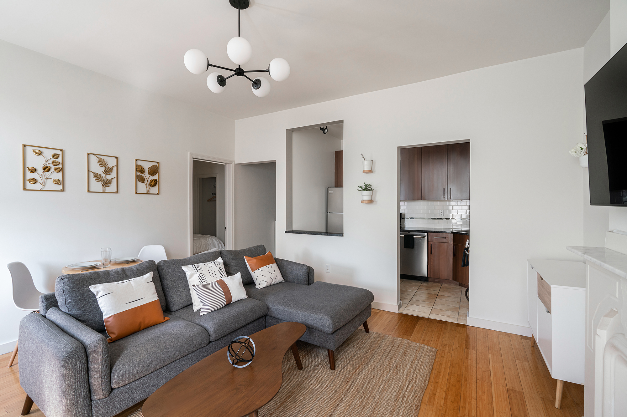Beautiful 3 Bedroom Unit In Prime Location - Manhattan, NY