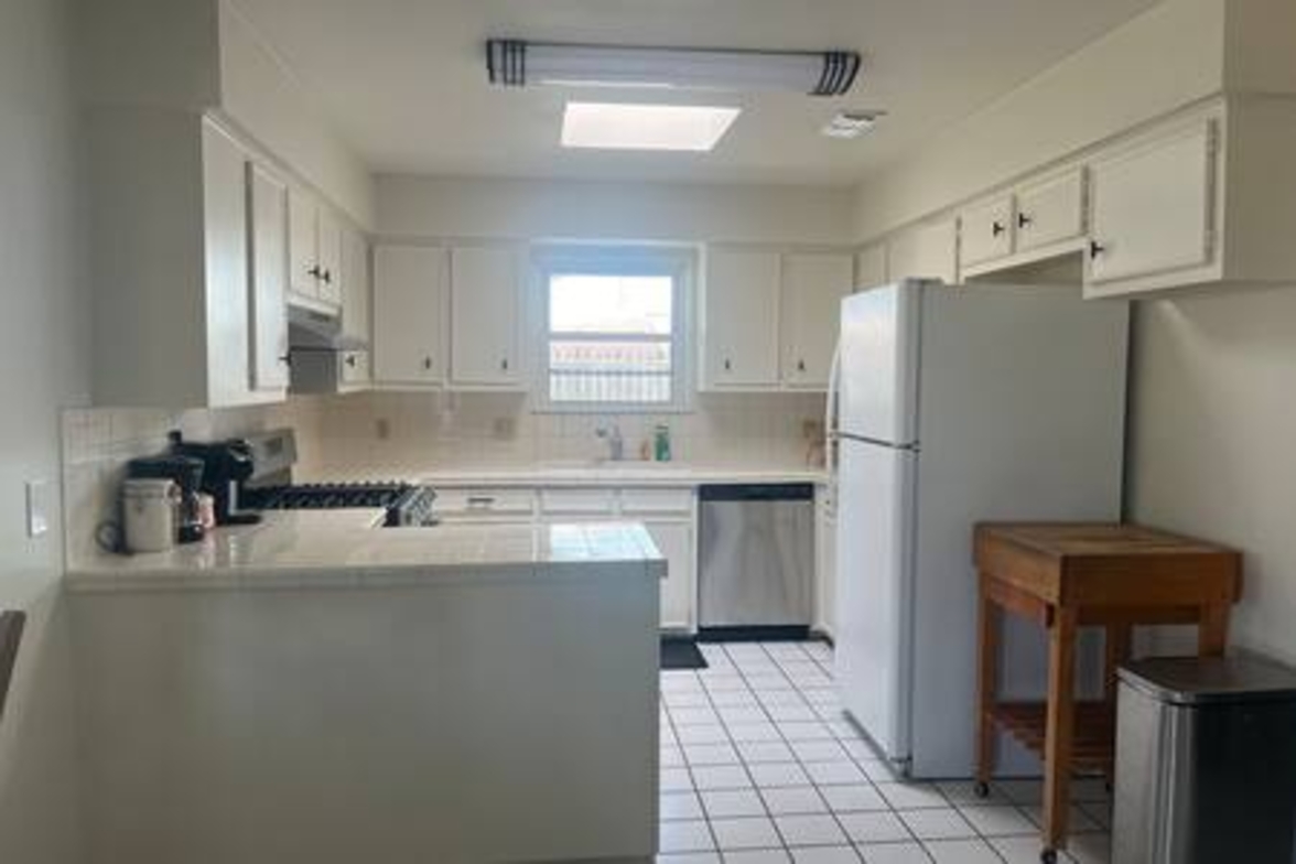 Modern living in Midland (A)