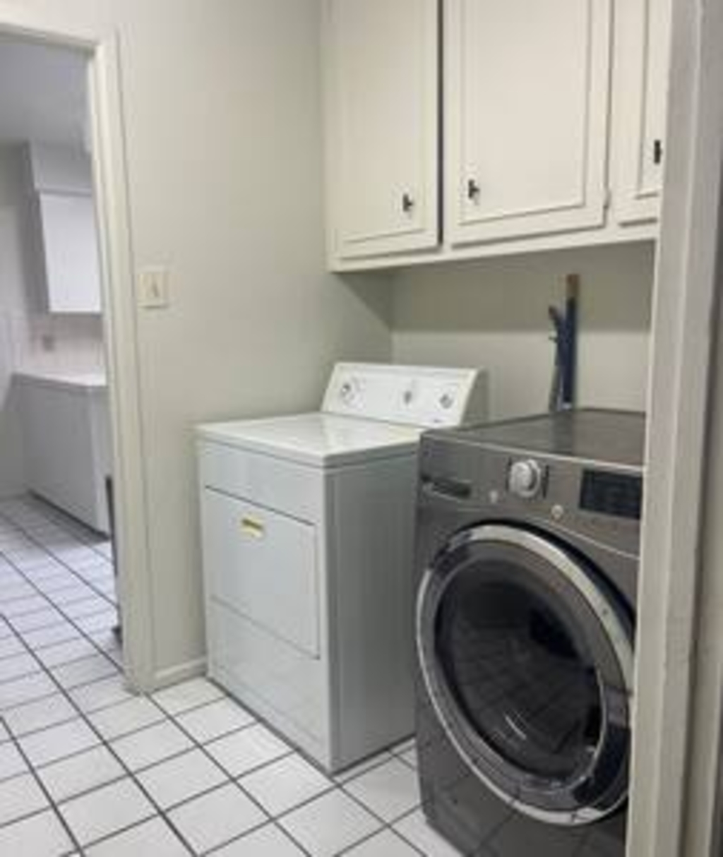 Modern living in Midland (A)