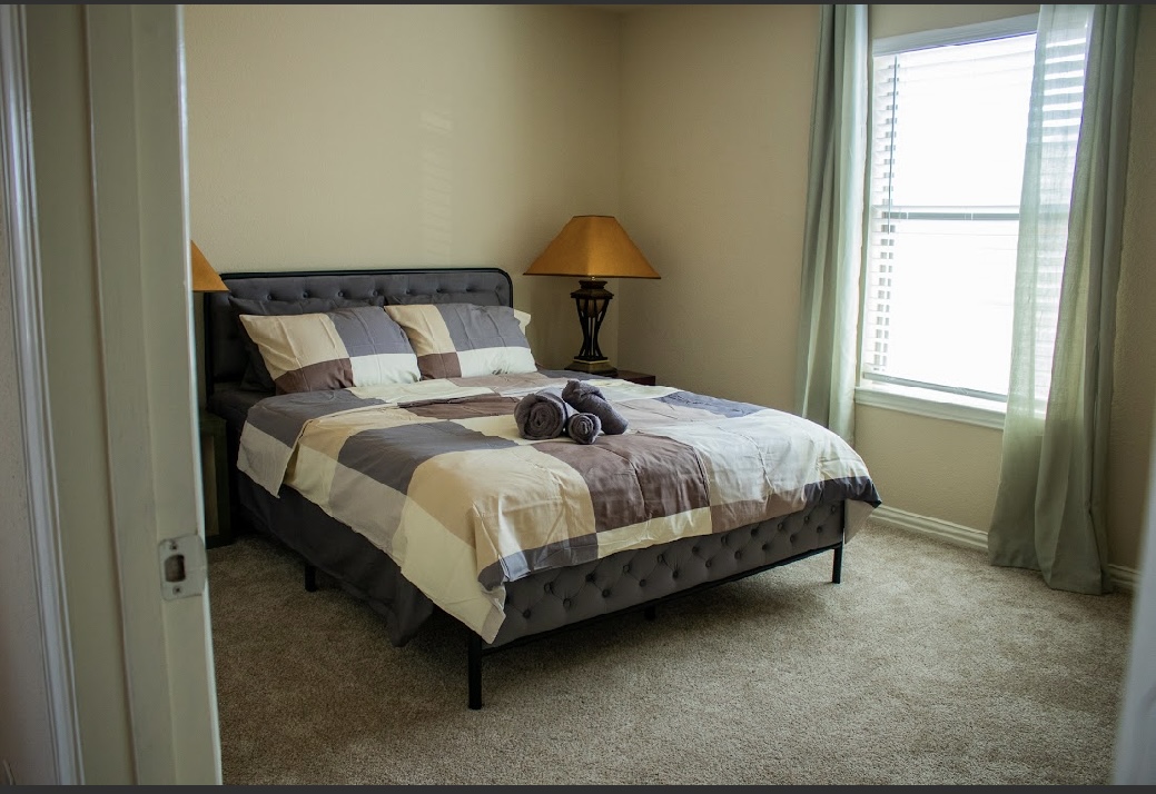 DFW – Room B