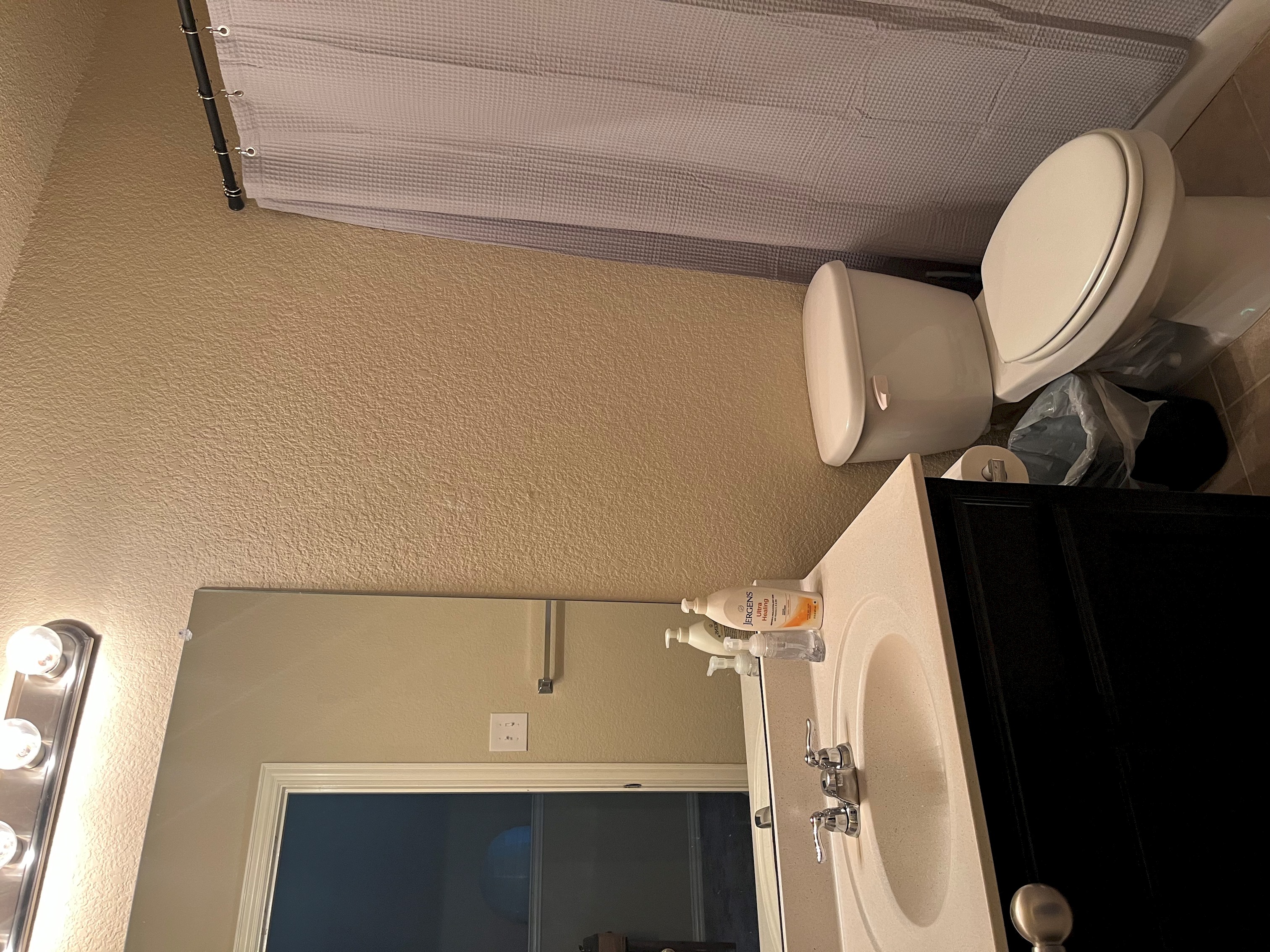 DFW – Room B