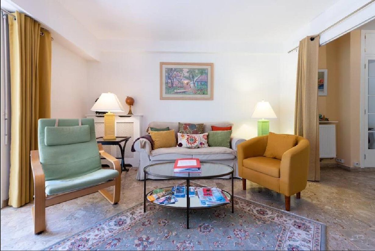 Le Cardiff avec grand balcon, piscine et parking