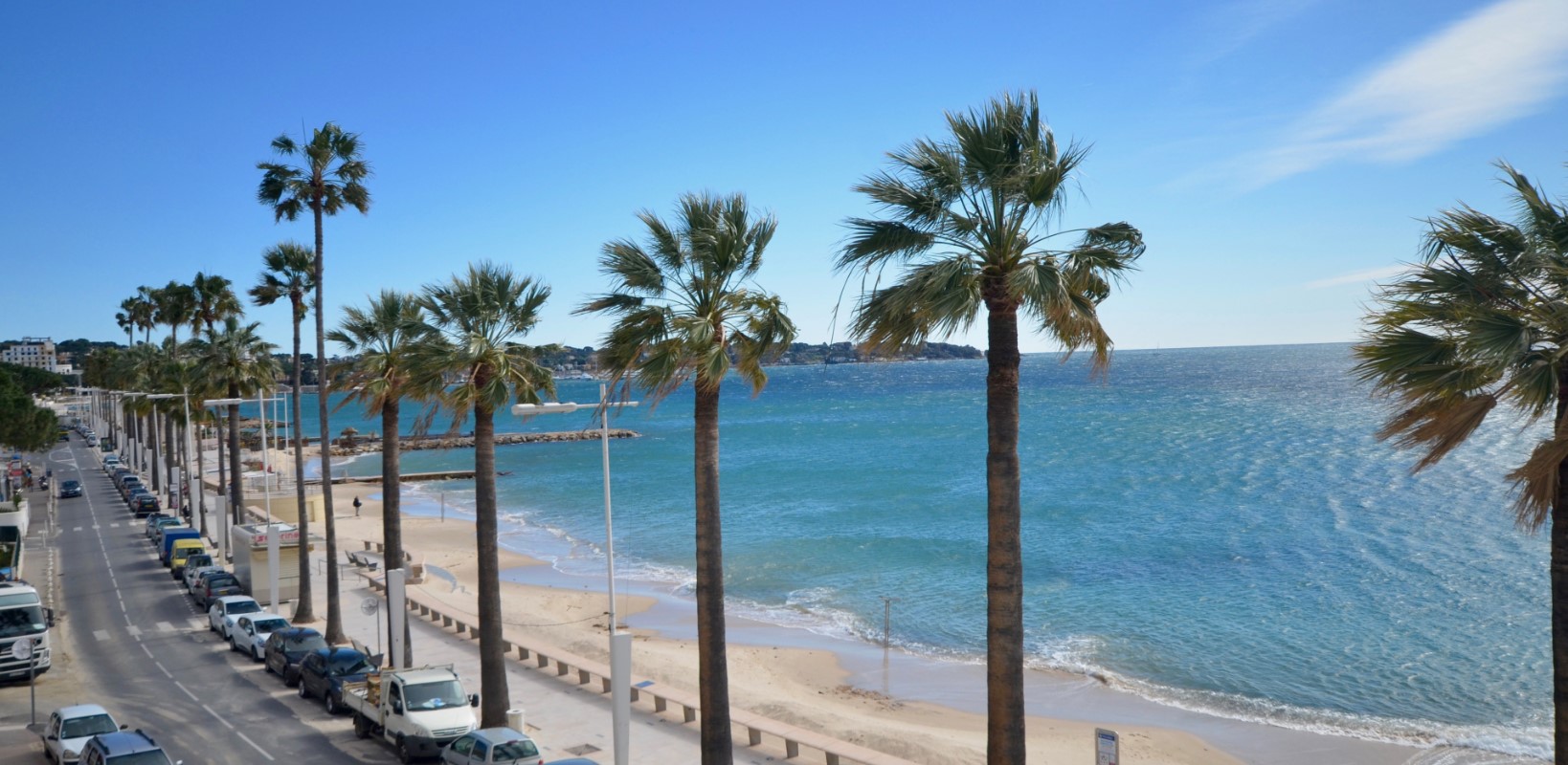 Le Bay Side cœur de Juan les Pins en bord de mer