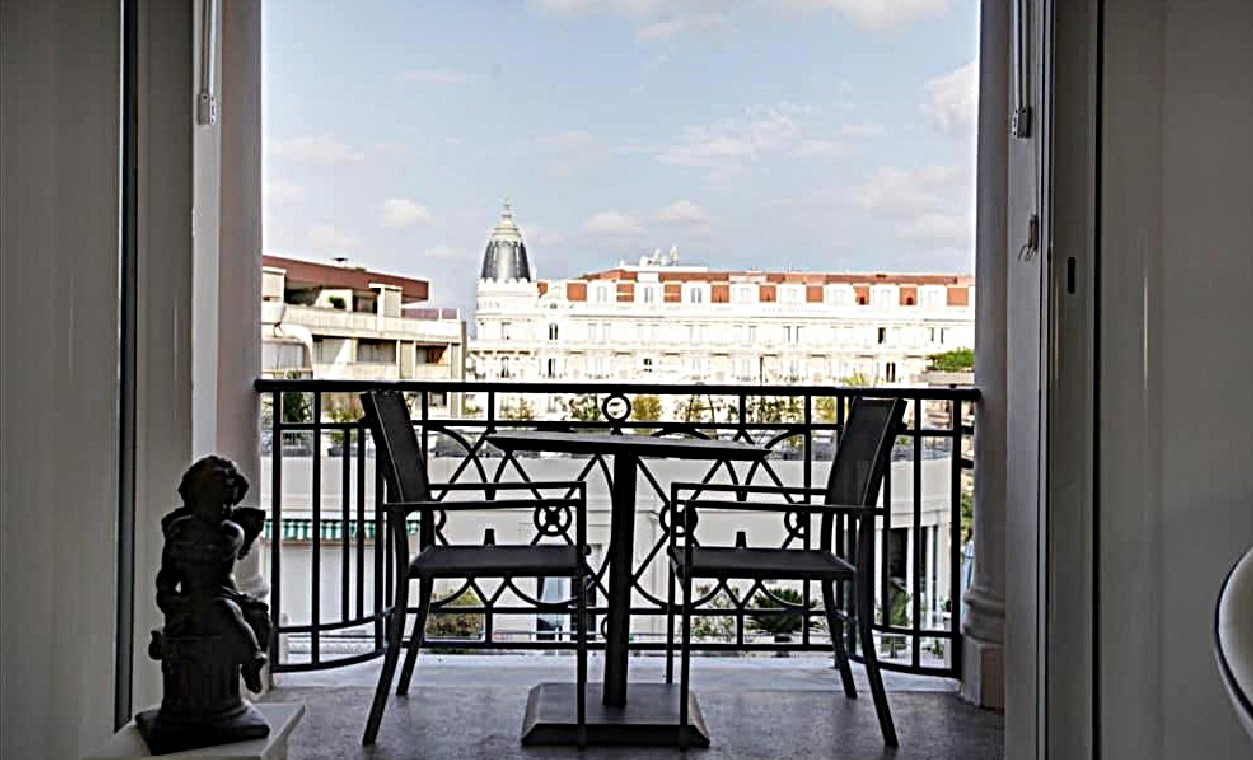 La Croisette élégant avec balcon et vue mer aperçu