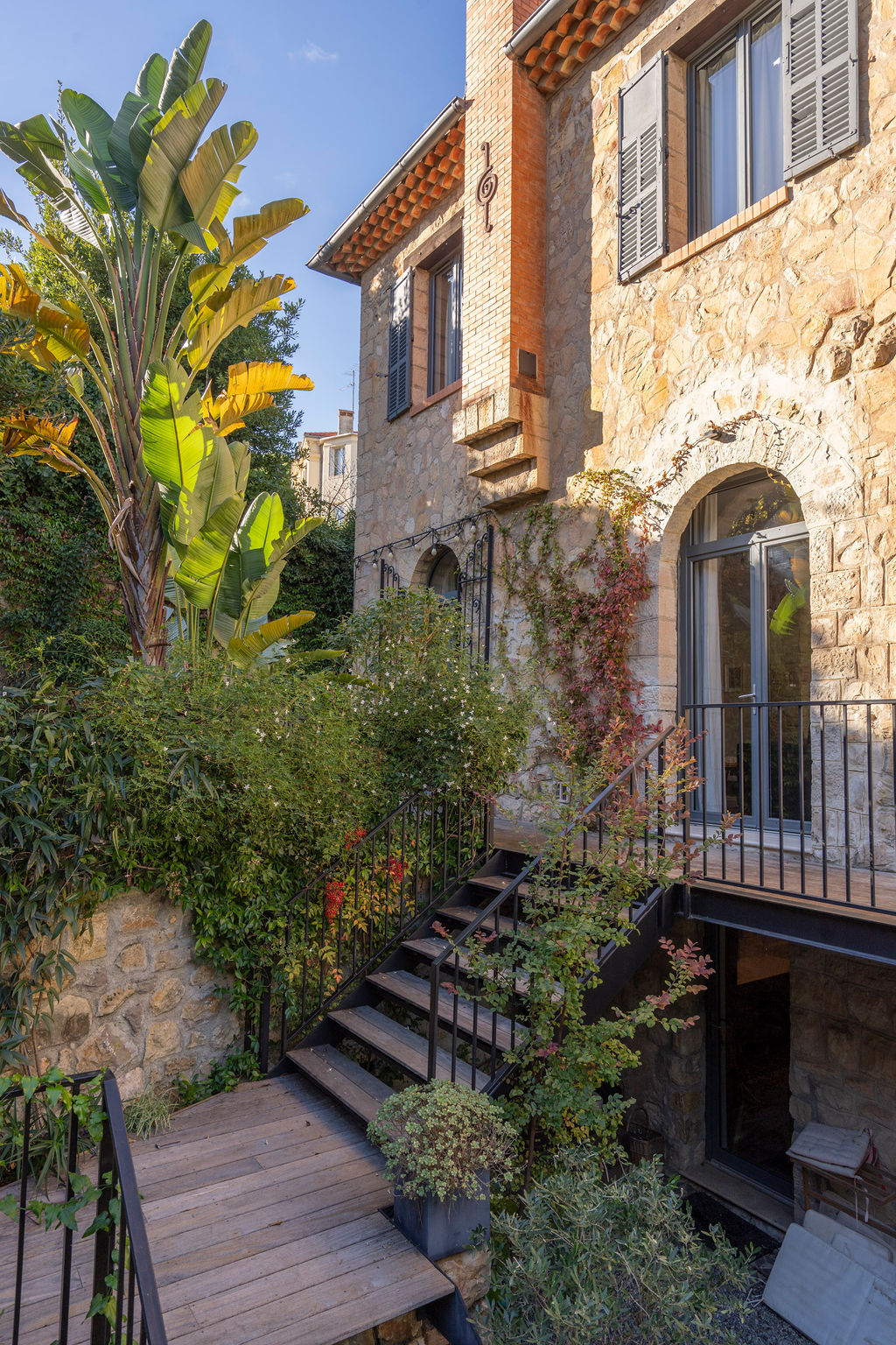 Villa Campestra avec piscine, terrasses et jardin