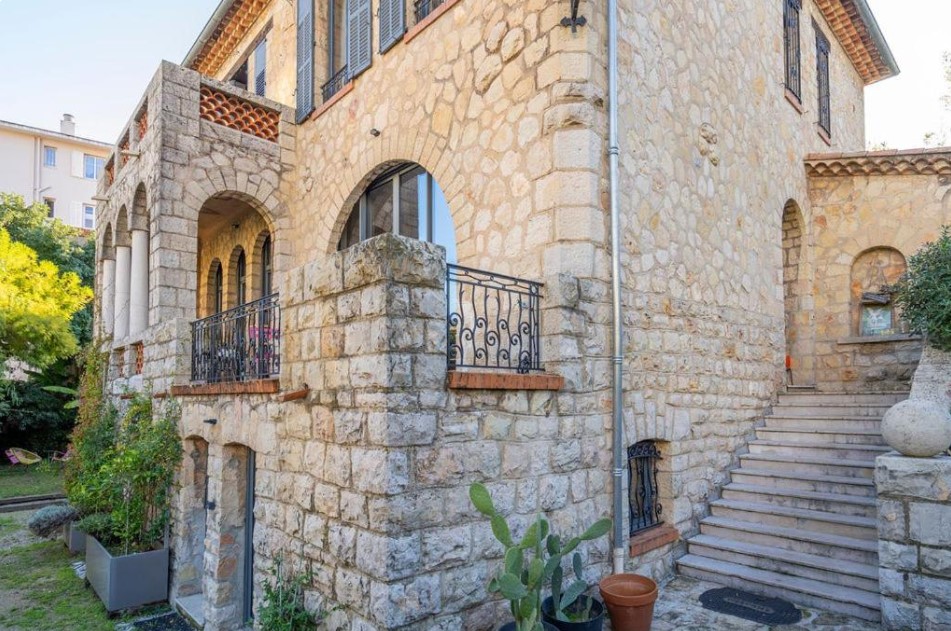 Villa Campestra avec piscine, terrasses et jardin