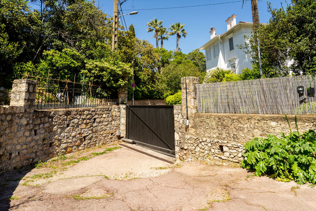 Villa Campestra avec piscine, terrasses et jardin